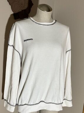 Amusements White Crewneck Sweatshirt with Contrast Stitching